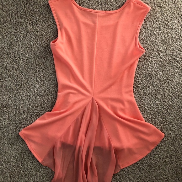 Peach blouse! - Picture 2 of 3